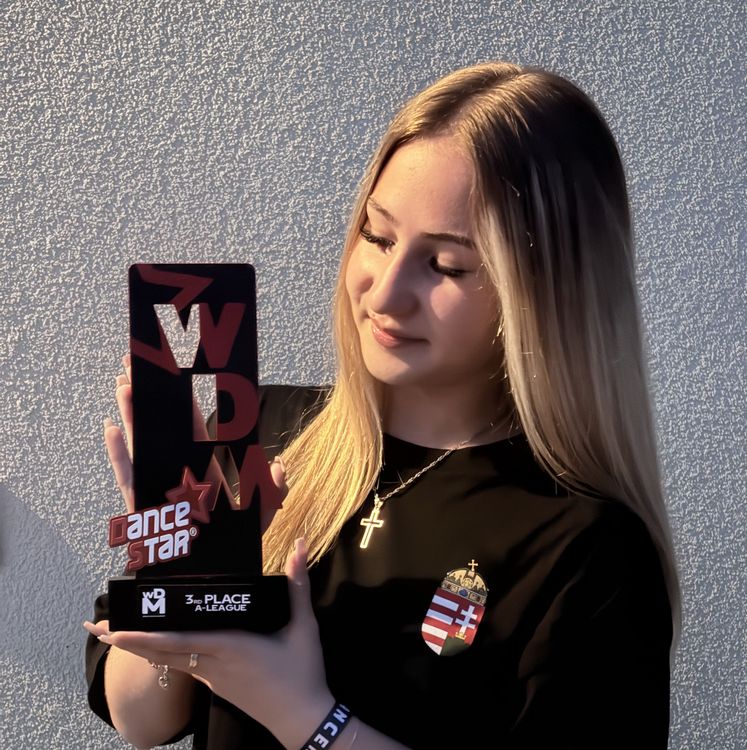 Magyari Dorka 9/e osztályos tanuló csapatával részt vett a WDM (World Dance Masters) világbajnokságon